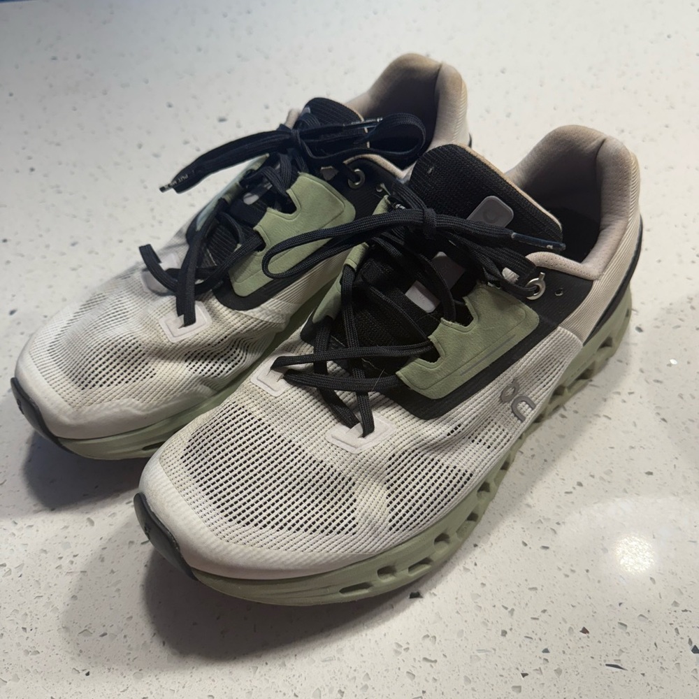 On Cloud- CloudTec Women’s running shoes